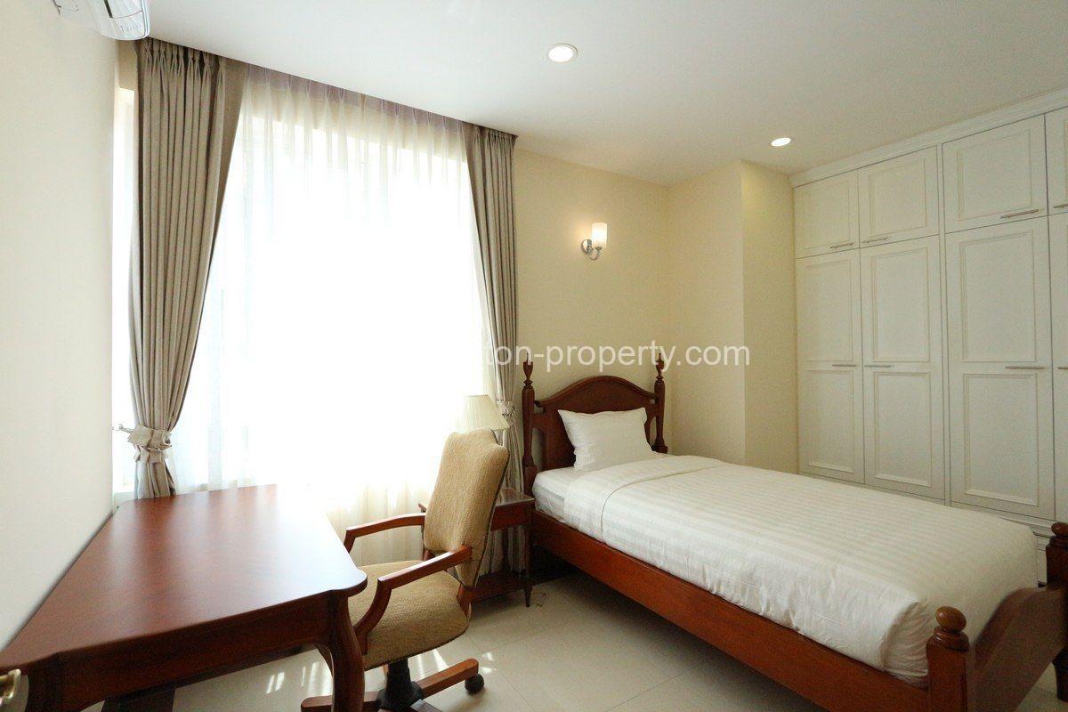 Two Bedrooms Available For Rent Location At Bkk1 Id S2191 - Ellington Property