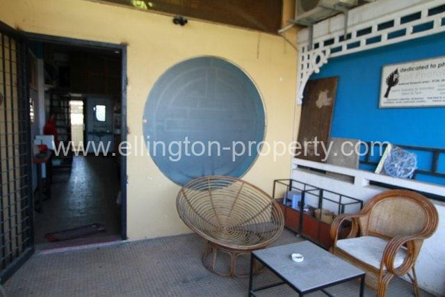 Studio Room Available For Rent Near 3 Mins From Riverside Location Doun Penh, Id N92 - Ellington Property