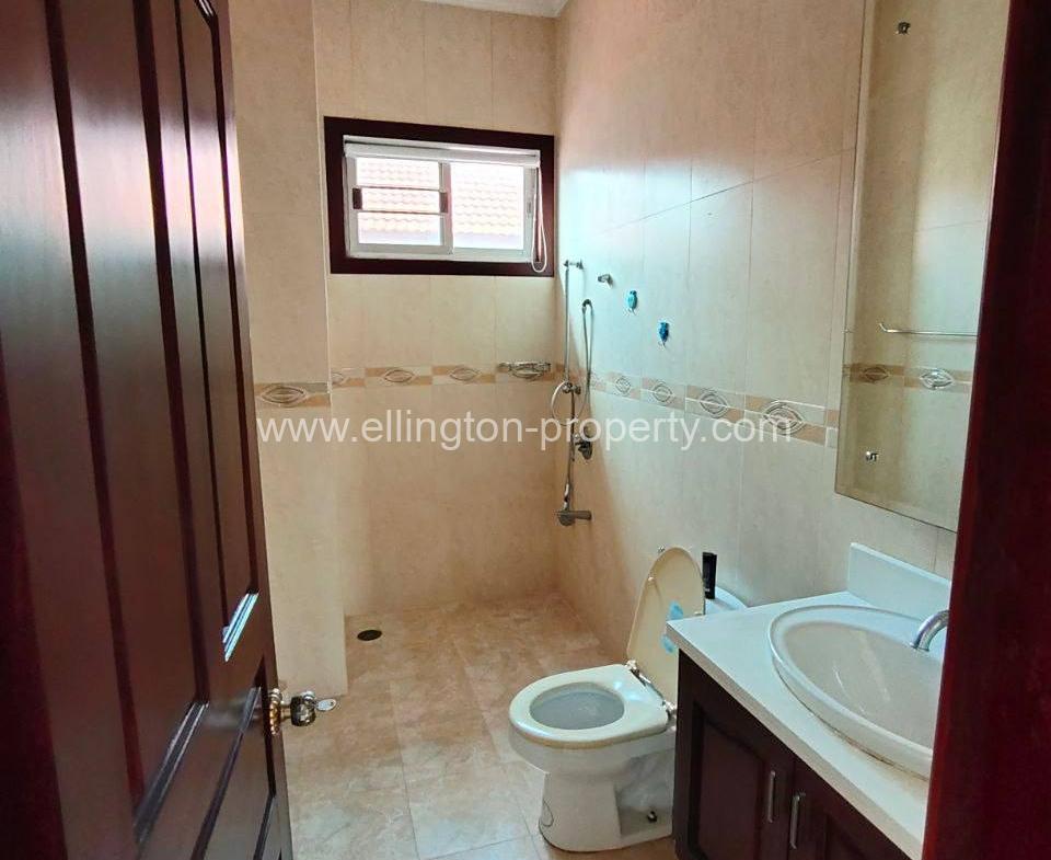 5 Bedrooms Villa Available For Rent Location In Tonle Bassac Id S2188 - Ellington Property