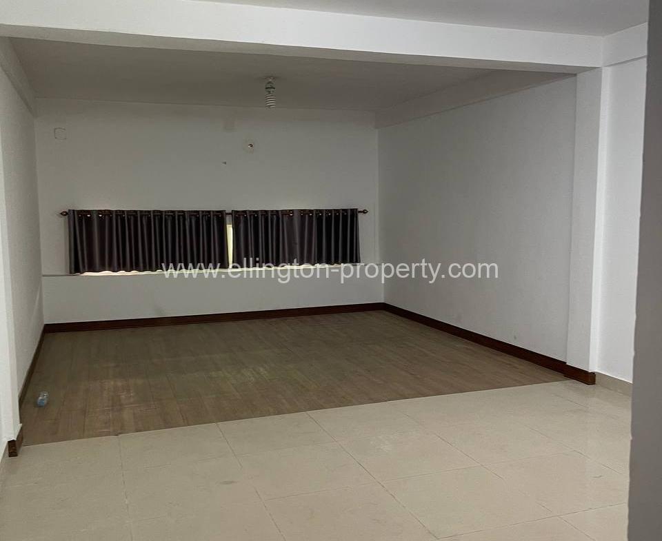 6 Bedrooms Shophouse Available For Rent Location In Terk T’la Id S2189 - Ellington Property