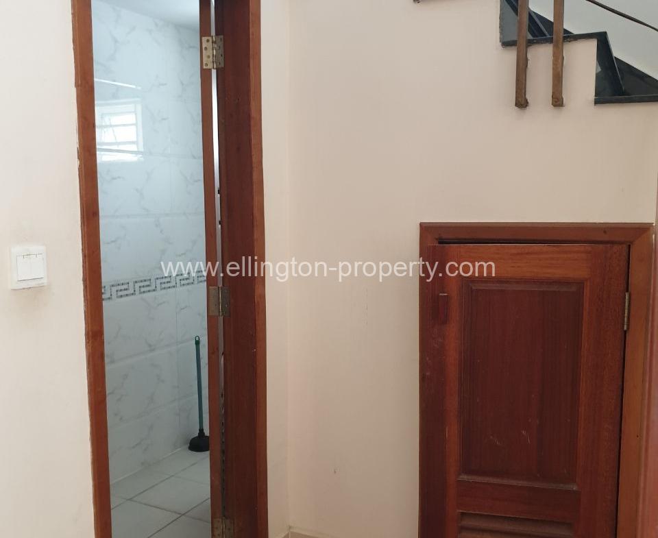 4 Bedrooms Villa Available For Rent , Located In Aeon2 Id S2143 - Ellington Property