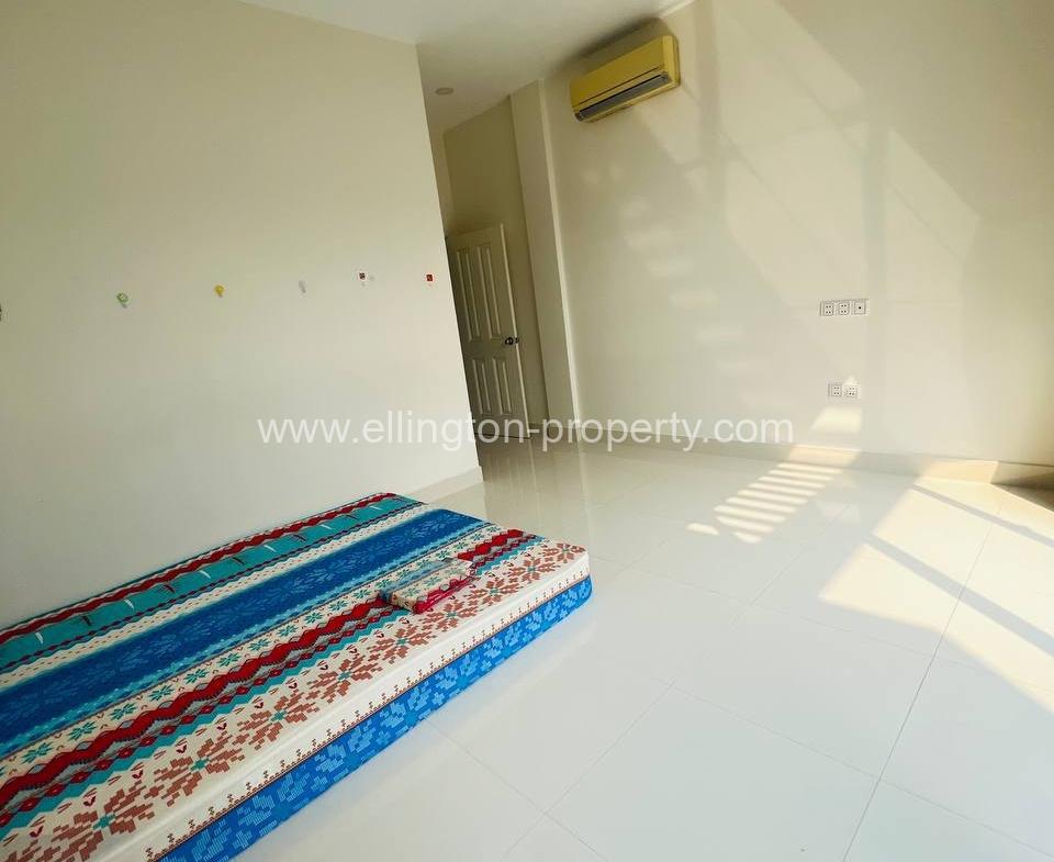 4 Bedrooms Shophouse Available For Rent Location In Beong Snor Id S2166 - Ellington Property