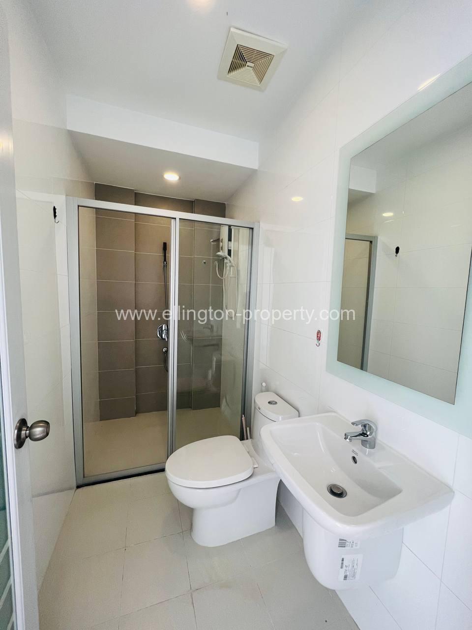 4 Bedrooms Shophouse Available For Rent Location In Beong Snor Id S2166 - Ellington Property