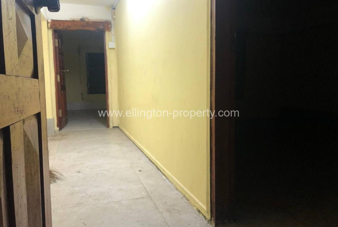 Shophouse Available For Rent Location In Daunh Penh Id S2145 - Ellington Property