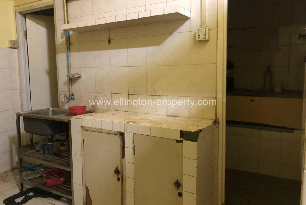 Shophouse Available For Rent Location In Daunh Penh Id S2145 - Ellington Property