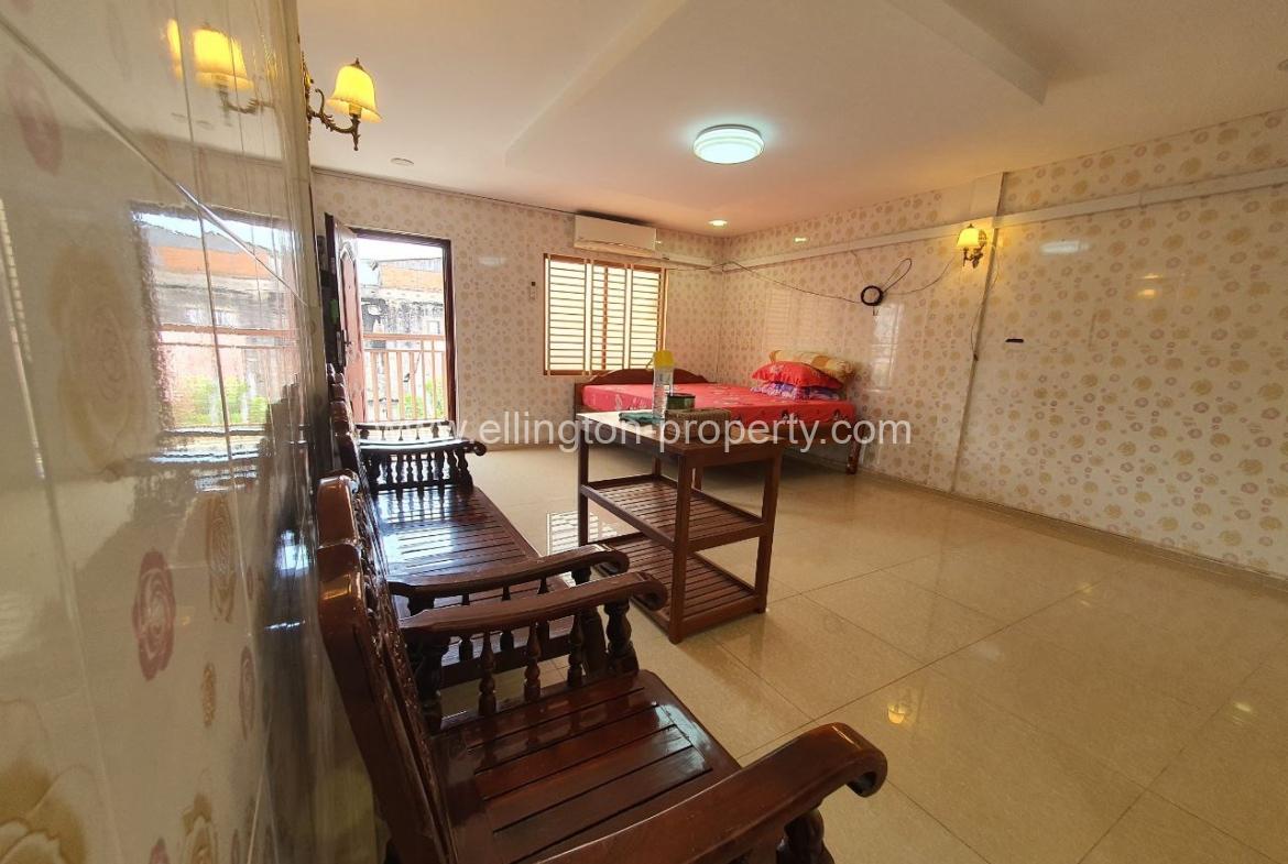 2 Bedroom Available For Rent In Location In Doun Penh, N83 - Ellington Property