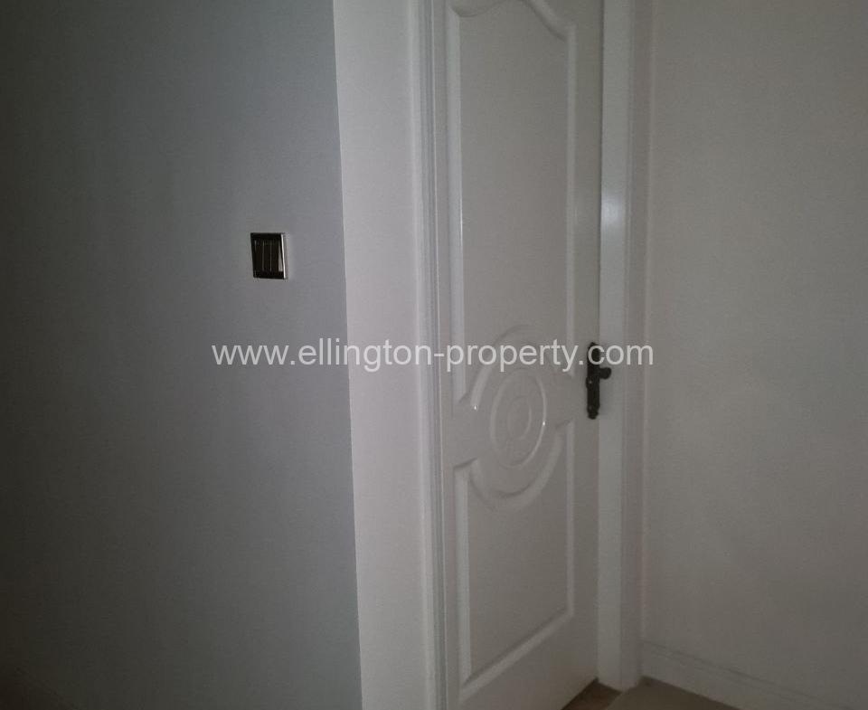 2 Bedrooms Services Apartment Available For Viewing Location At Olympia Id S2171 - Ellington Property