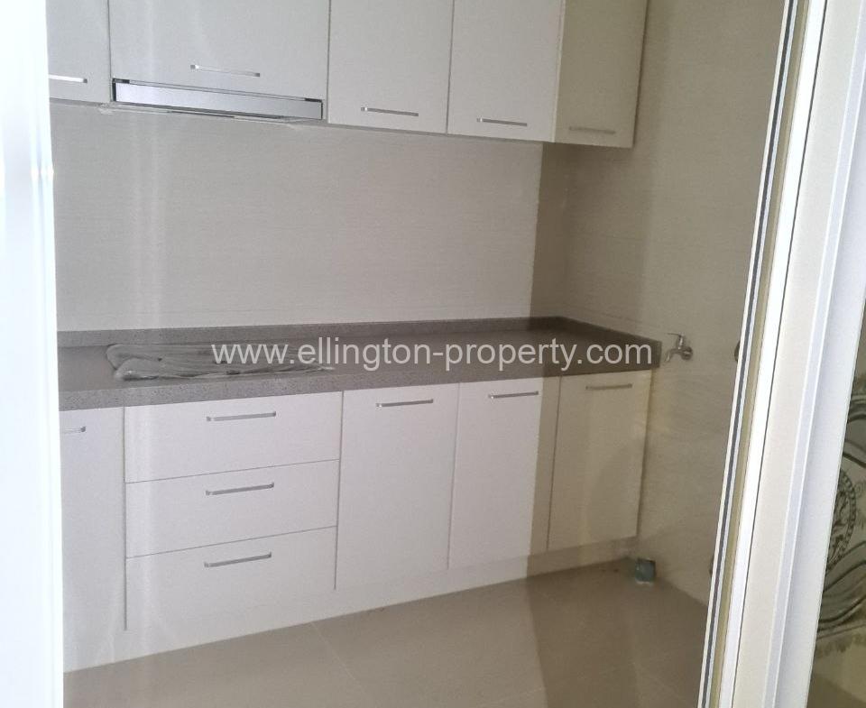 2 Bedrooms Services Apartment Available For Viewing Location At Olympia Id S2171 - Ellington Property