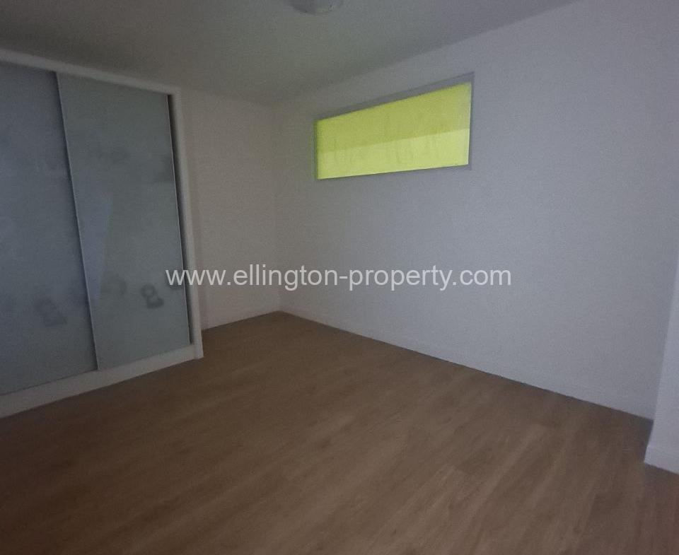 2 Bedrooms Services Apartment Available For Viewing Location At Olympia Id S2171 - Ellington Property