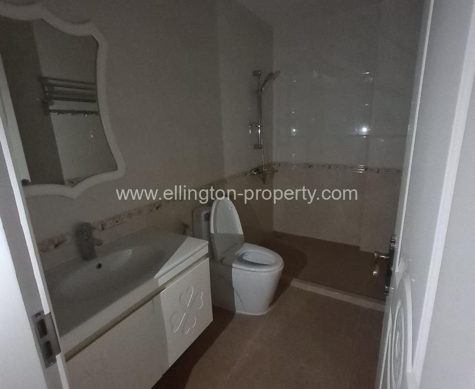 2 Bedrooms Services Apartment Available For Viewing Location At Olympia Id S2171 - Ellington Property