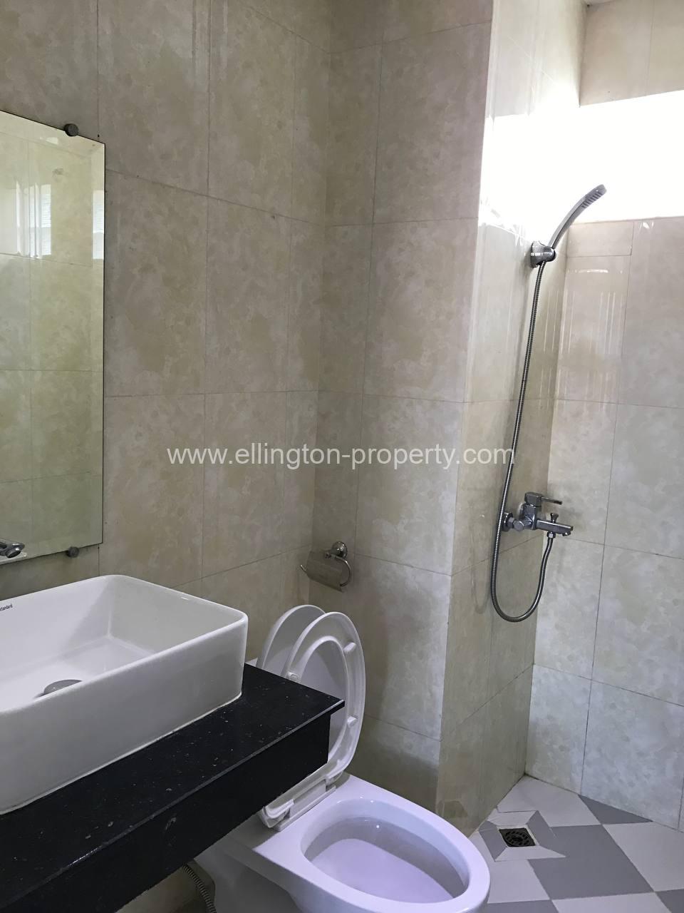 One Bedrooms Services Apartment For Rent - Ellington Property