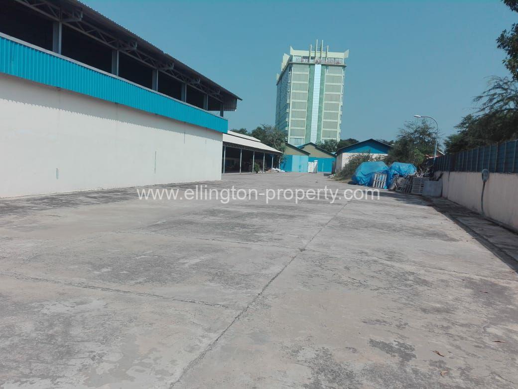 Warehouse For Rent - Ellington Property