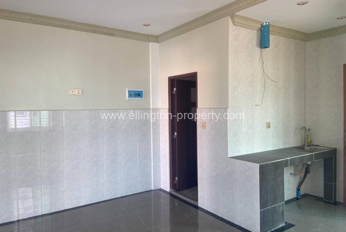 1bedroom For Rent Locate Ttp Near Russia Market. - Ellington Property