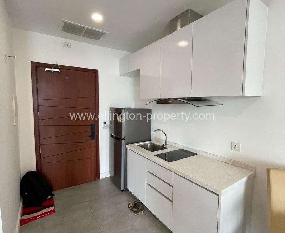 2 Bedroom Service Apartment For Rent - Ellington Property