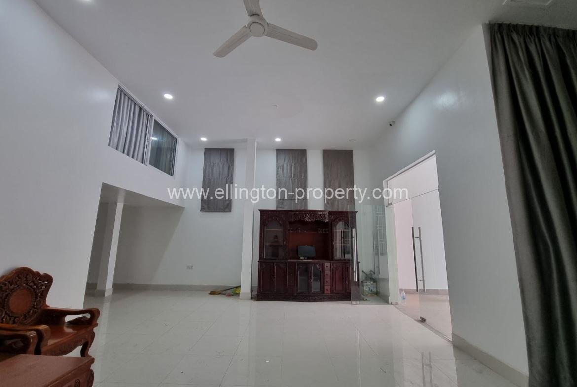 House With Elevator For Rent Location Beong Trobek Near Russai Market - Ellington Property