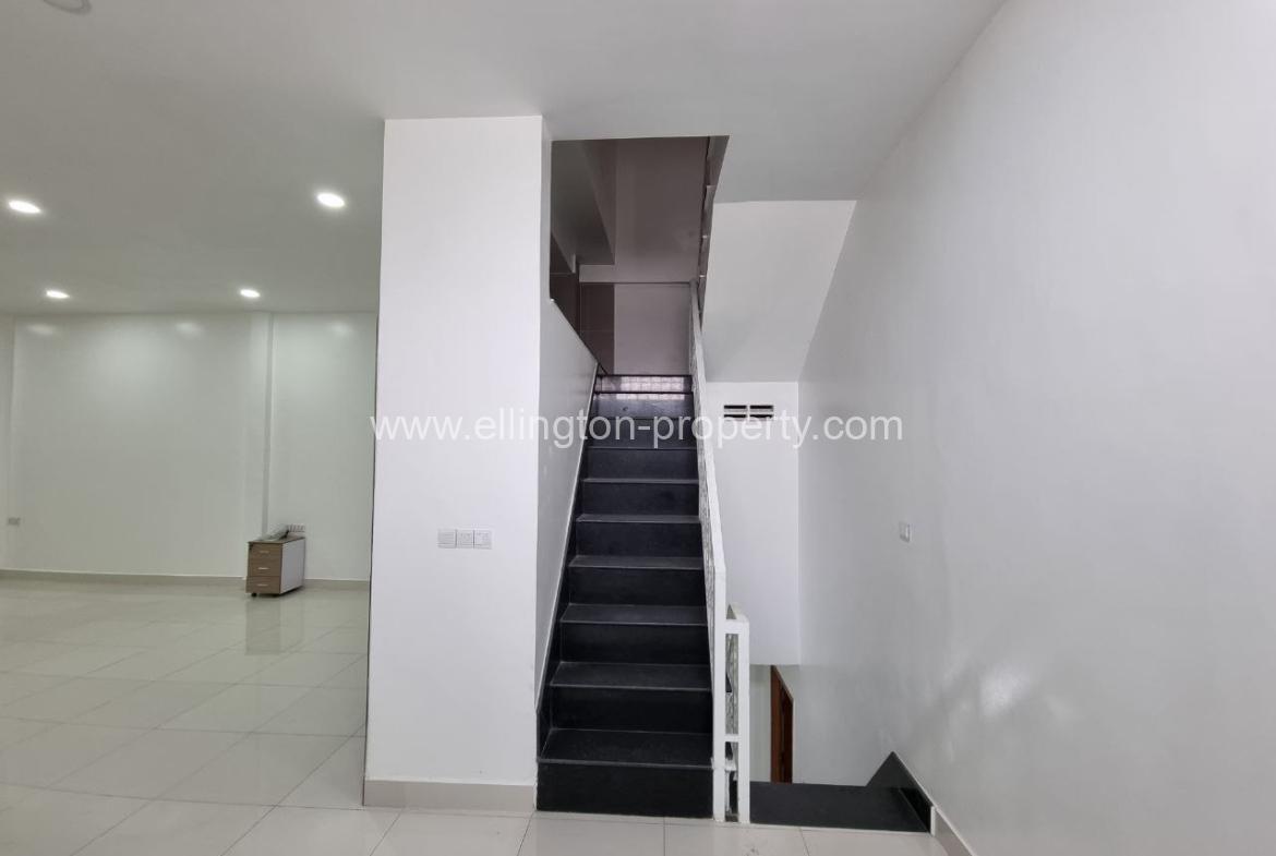 House With Elevator For Rent Location Beong Trobek Near Russai Market - Ellington Property