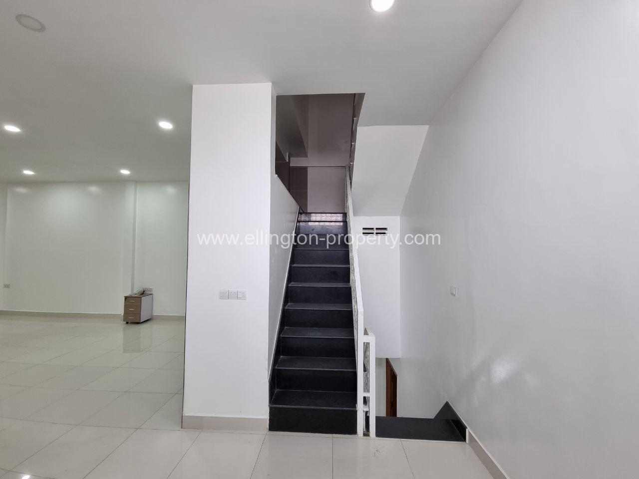 House With Elevator For Rent Location Beong Trobek Near Russai Market - Ellington Property