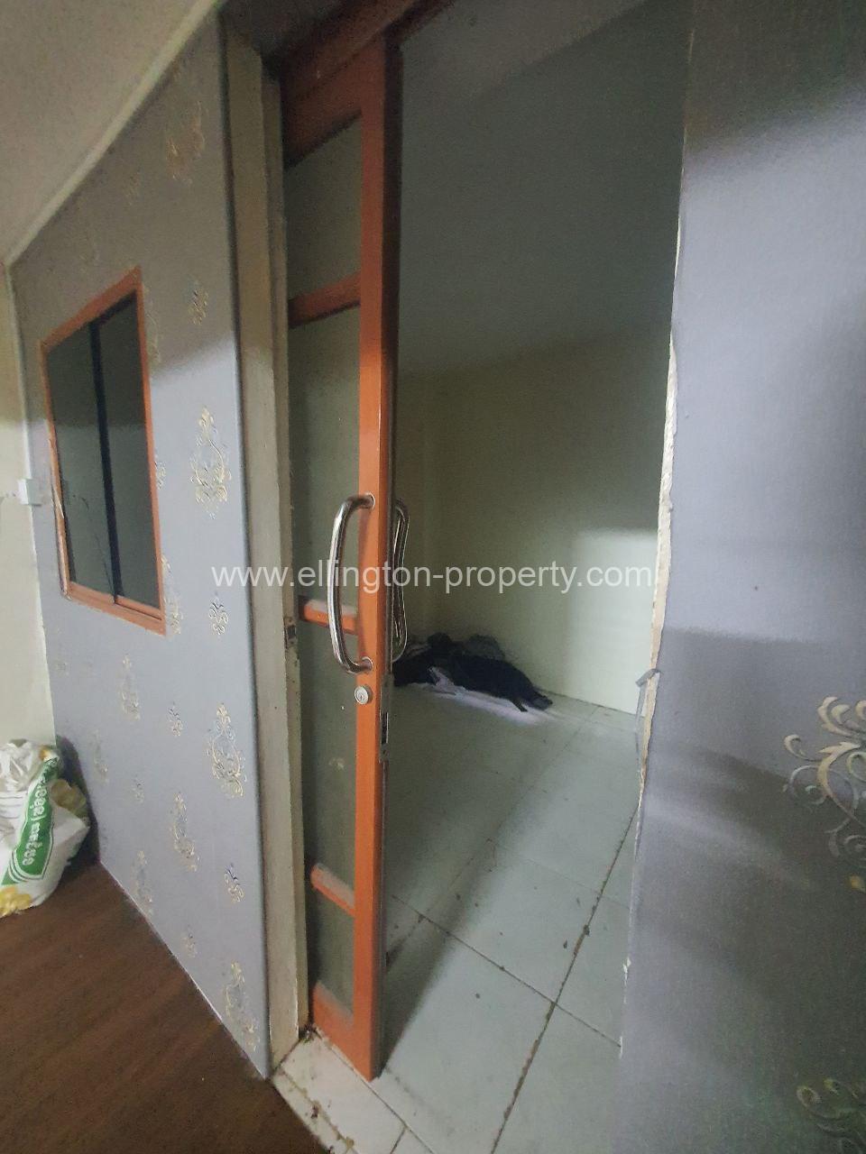 House For Sale Location Doun Penh - Ellington Property