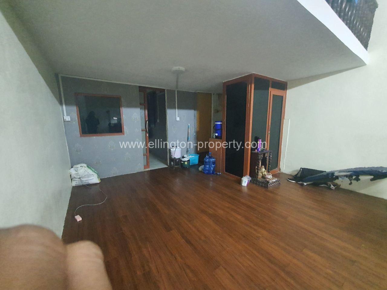 House For Sale Location Doun Penh - Ellington Property