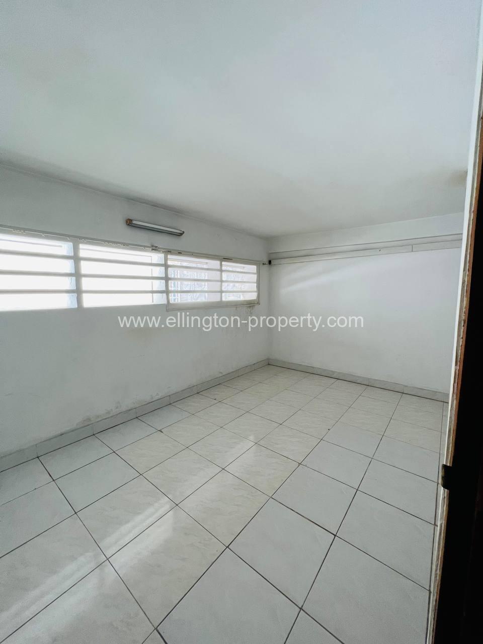 Shophouse For Rent, Ttp. - Ellington Property