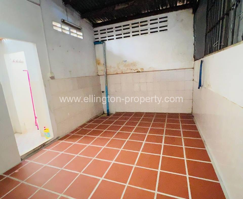 Shophouse For Rent, Ttp. - Ellington Property