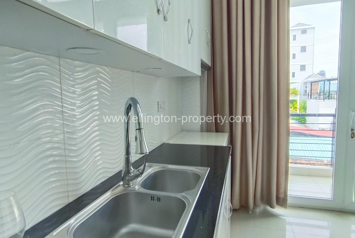 5 Bedrooms For Rent Or Sale In Daun Penh!! - Ellington Property