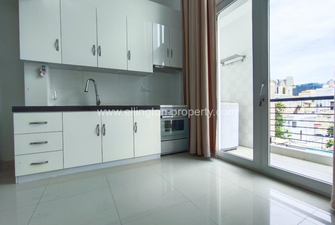 5 Bedrooms For Rent Or Sale In Daun Penh!! - Ellington Property