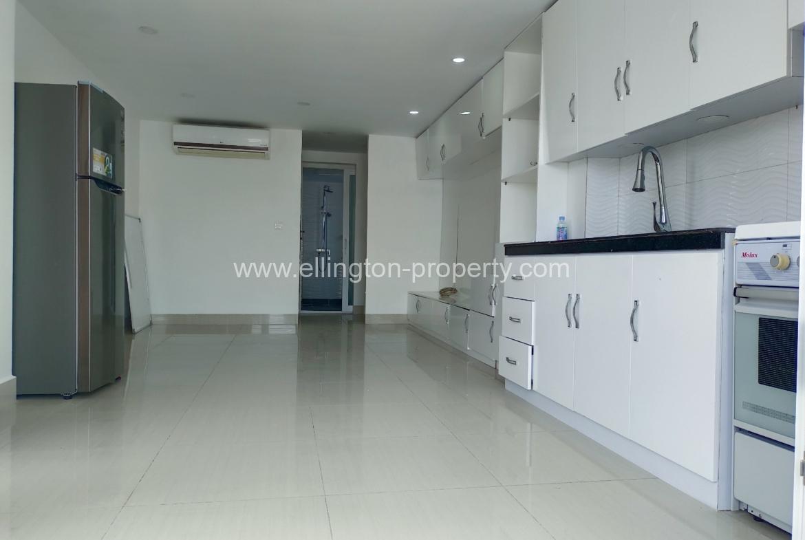 5 Bedrooms For Rent Or Sale In Daun Penh!! - Ellington Property