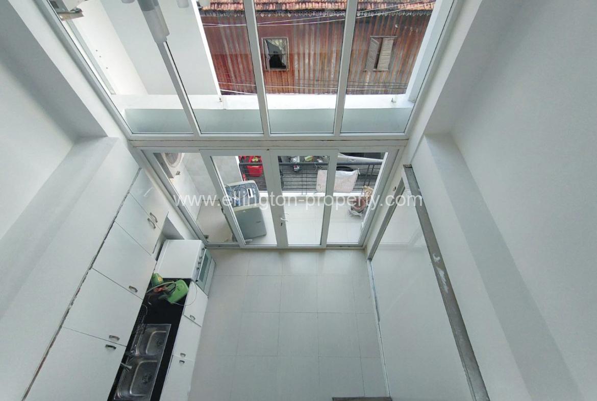 5 Bedrooms For Rent Or Sale In Daun Penh!! - Ellington Property