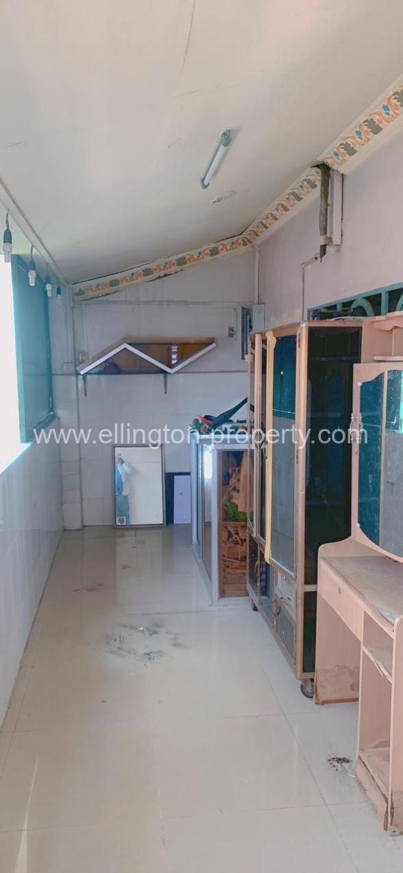 5 Bedrooms Flat For Sale In Daun Penh! - Ellington Property