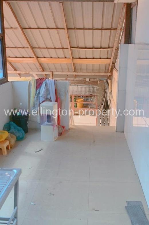 5 Bedrooms Flat For Sale In Daun Penh! - Ellington Property