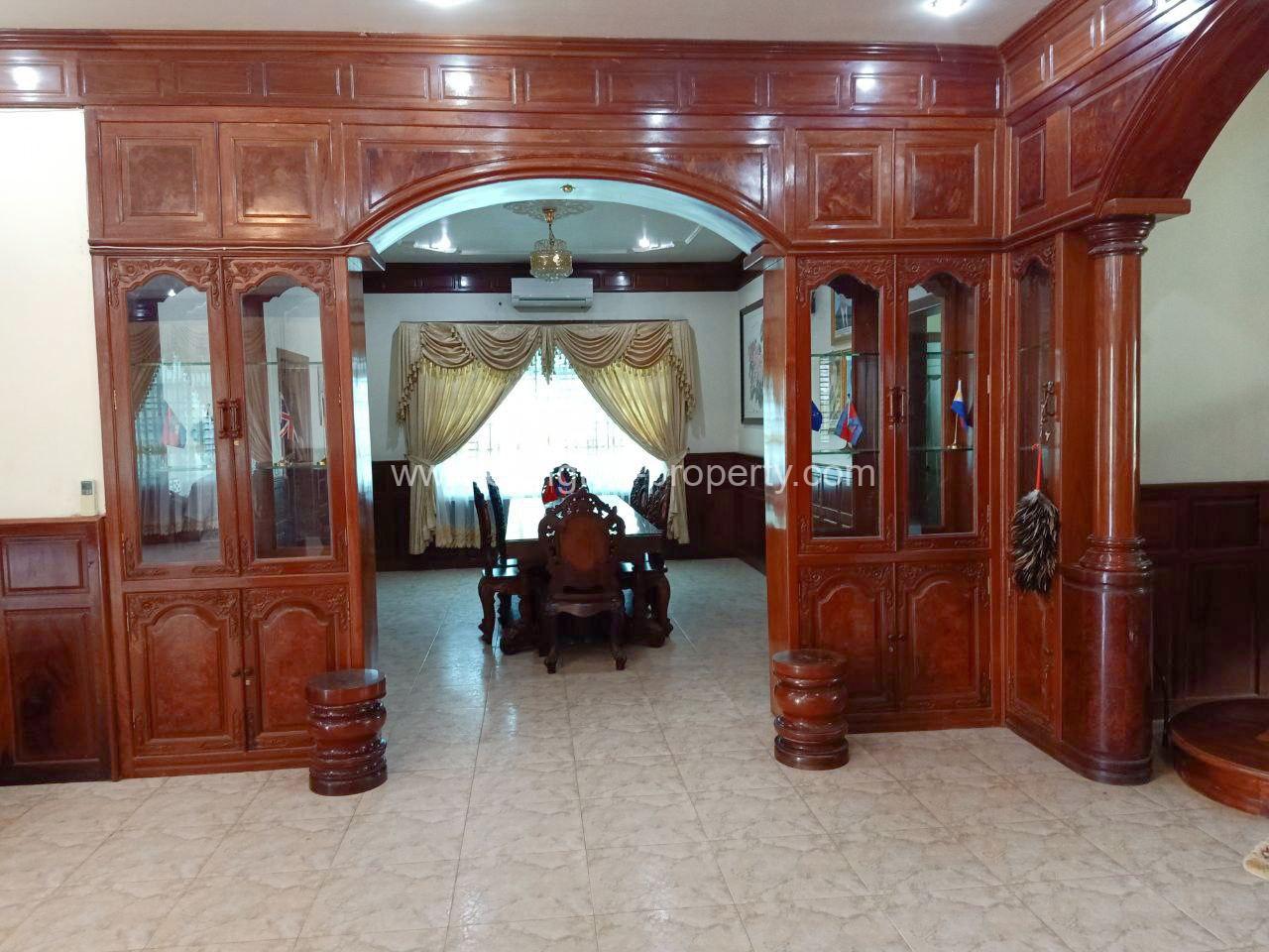 6 Bedroom Villa For Rent In Chroy Changva - Ellington Property