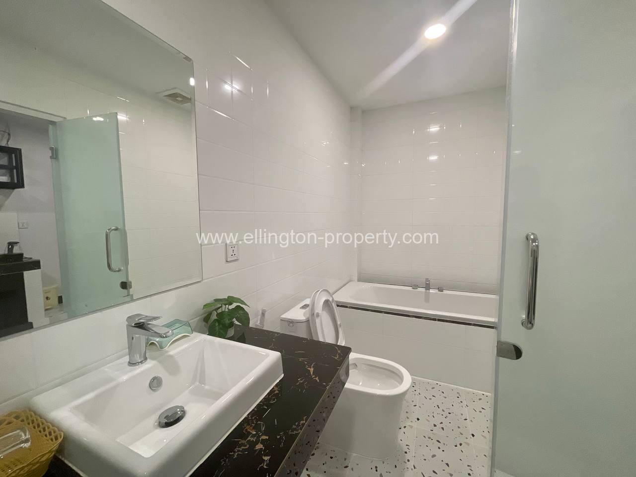 Sturning 1bed Service Apartment In Daun Penh - Ellington Property