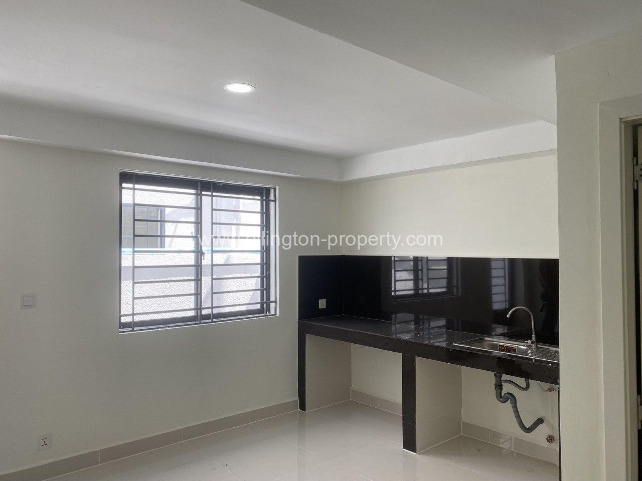 2 Bedrooms Shophouse For Sale In Borey East Land And Home - Ellington Property