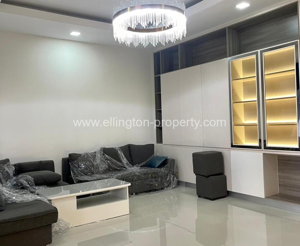 4 Bedrooms Villa For Rent In Chba Ampov - Ellington Property