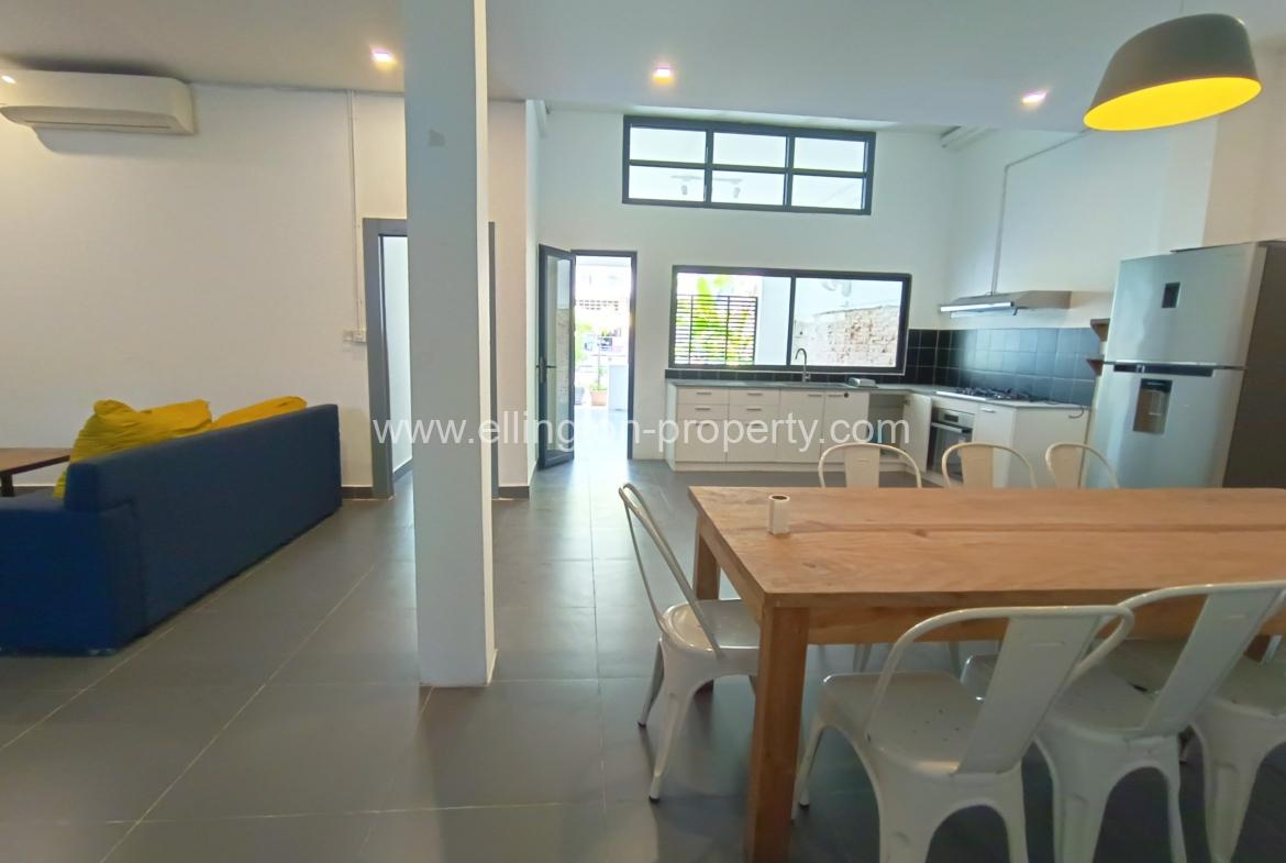 2 Bedrooms Renovated Apartment For In Daun Penh - Ellington Property