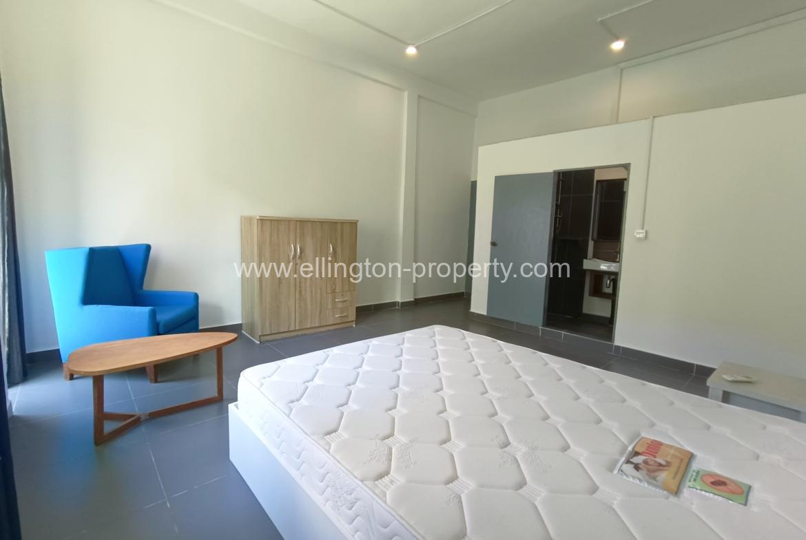 2 Bedrooms Renovated Apartment For In Daun Penh - Ellington Property