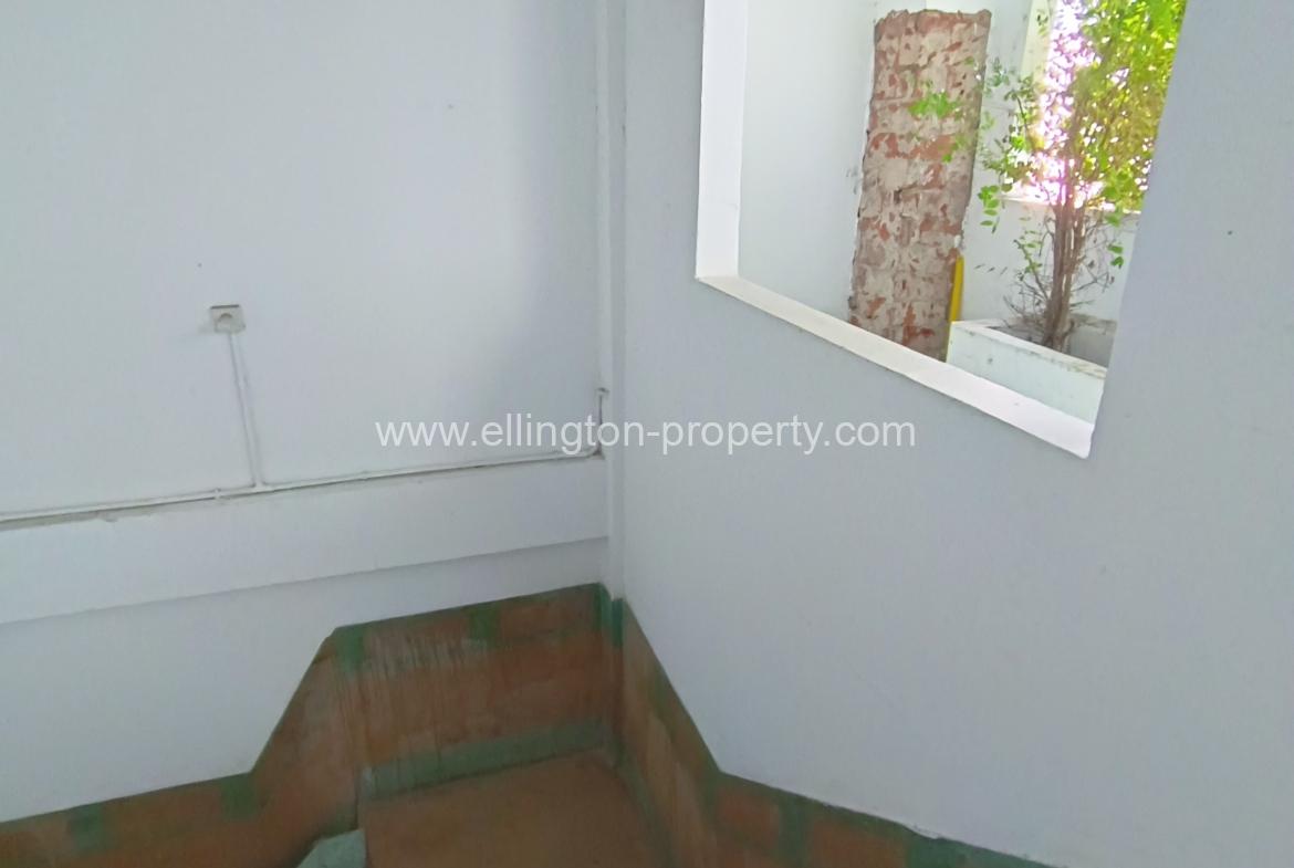 1 Bedroom Renovated Apartment For Rent In Daun Penh - Ellington Property