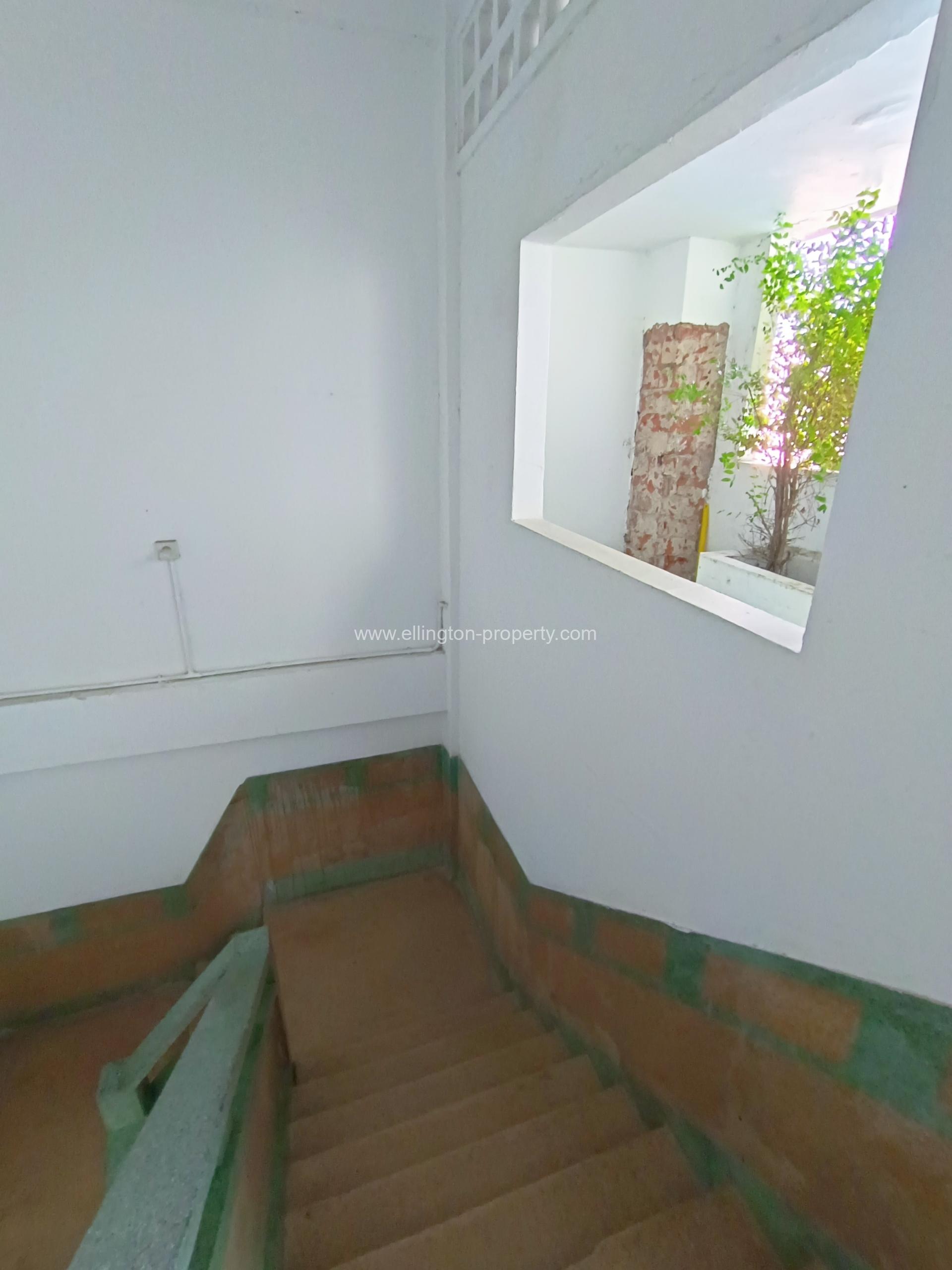 1 Bedroom Renovated Apartment For Rent In Daun Penh - Ellington Property