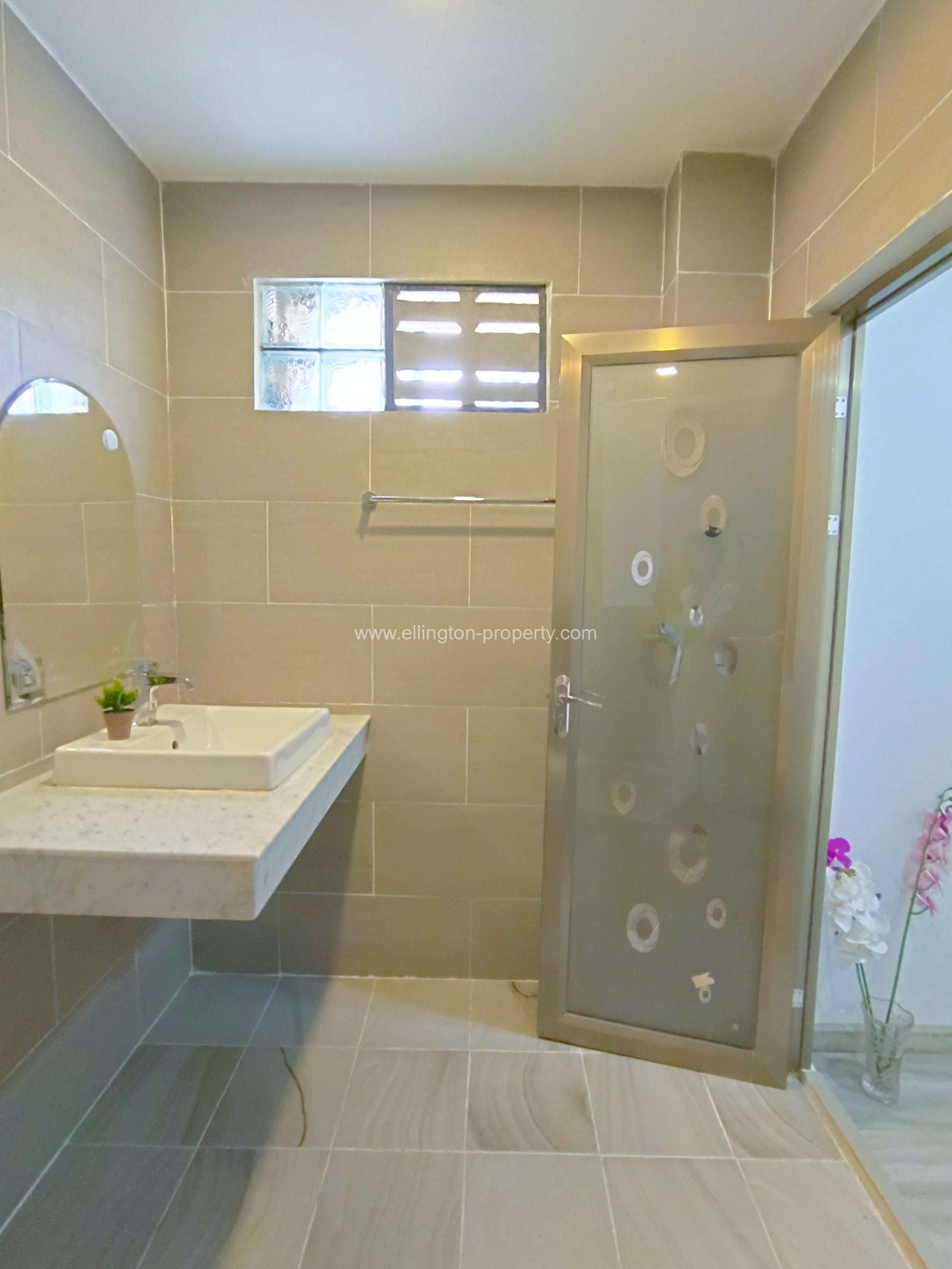 2 Bedrooms Service Apartment For Rent In Bkk1 - Ellington Property