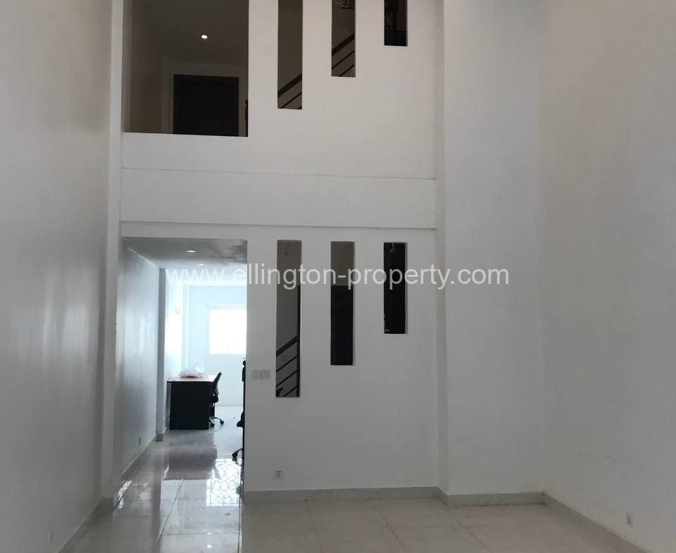 6 Bedrooms For Rent In Boeung Kak1 - Ellington Property