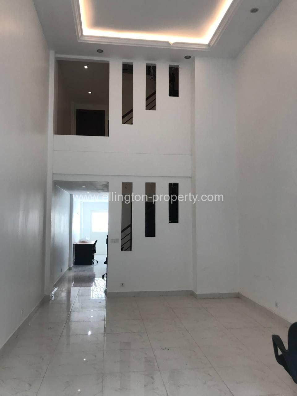 6 Bedrooms For Rent In Boeung Kak1 - Ellington Property