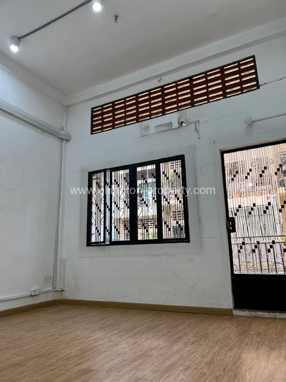 Shophouse For Rent In Daun Penh Area - Ellington Property