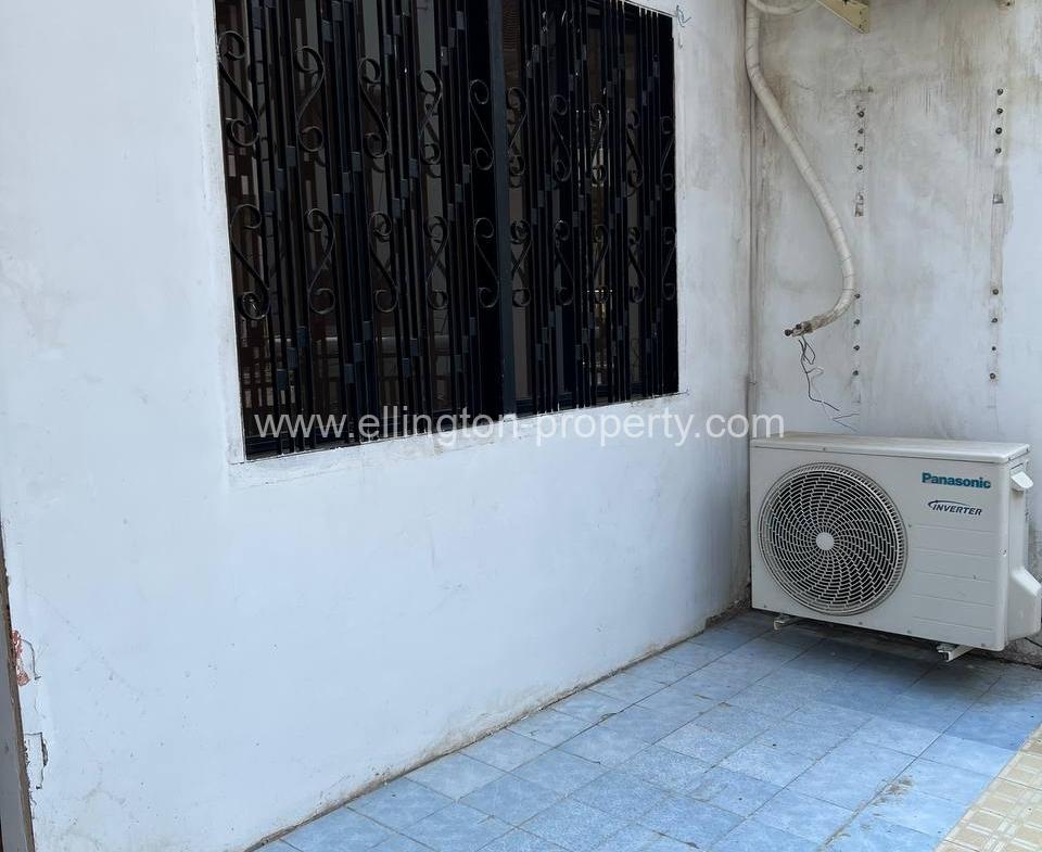 Shophouse For Rent In Daun Penh Area - Ellington Property