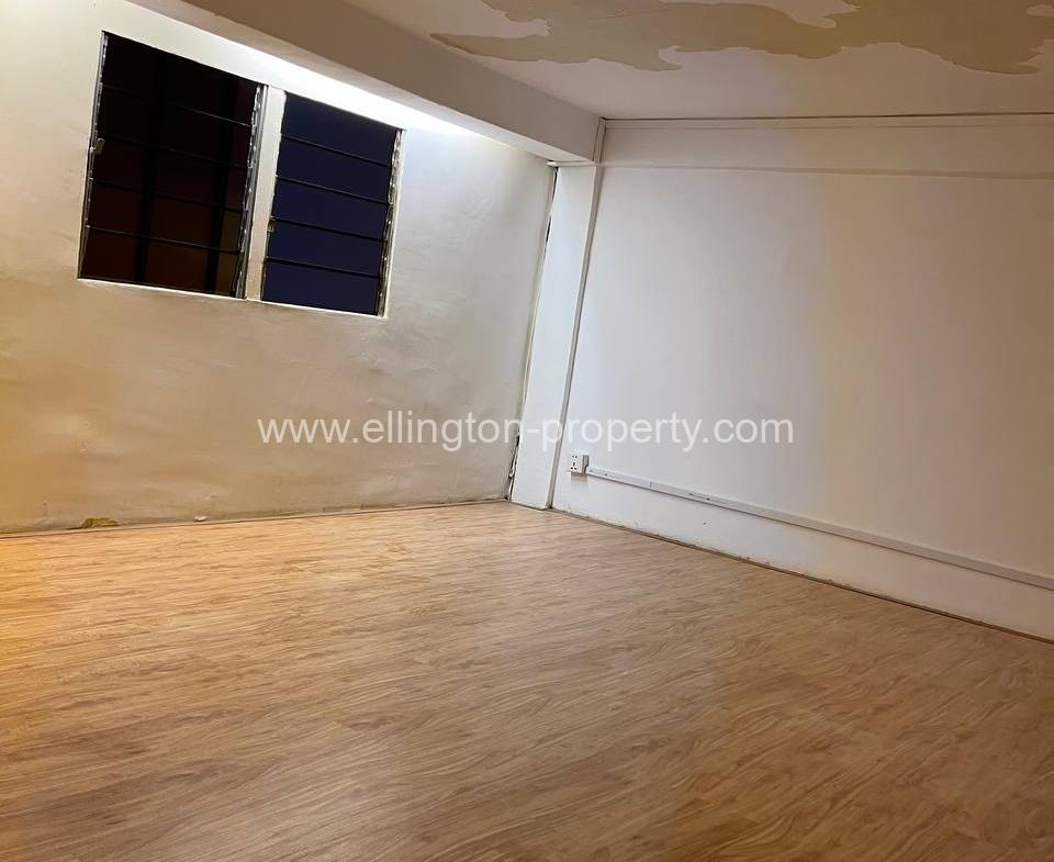 Shophouse For Rent In Daun Penh Area - Ellington Property