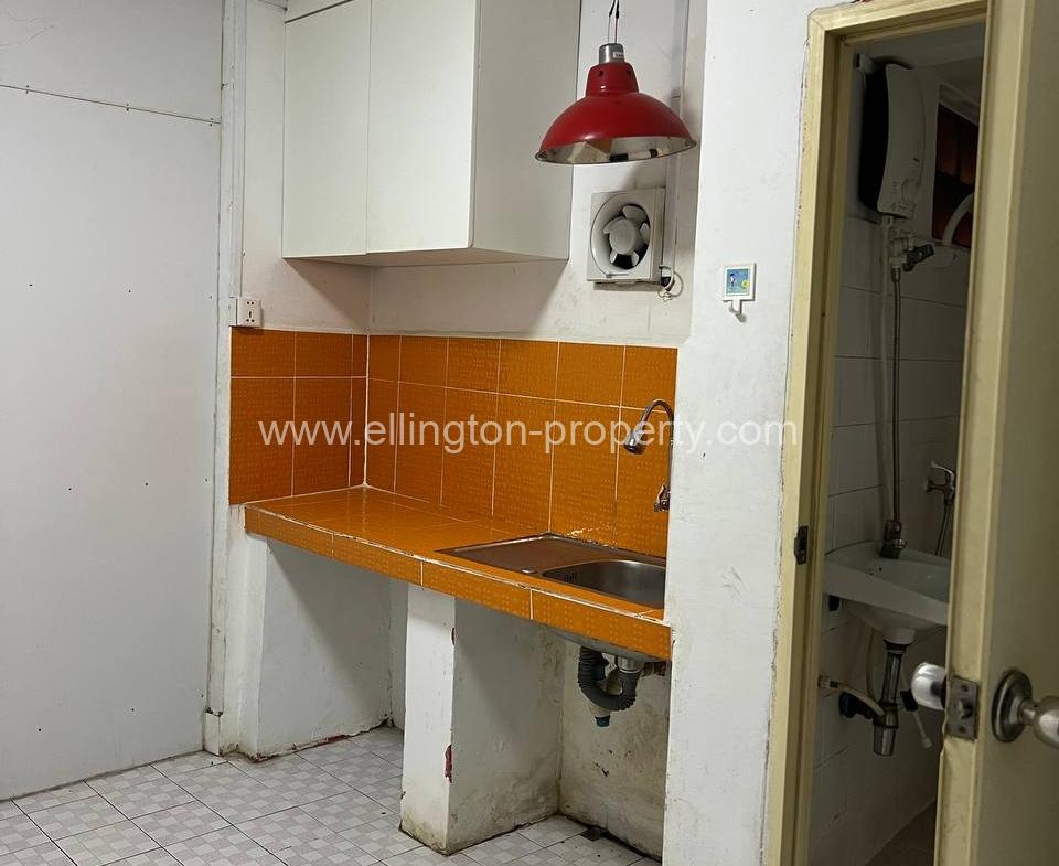 Shophouse For Rent In Daun Penh Area - Ellington Property