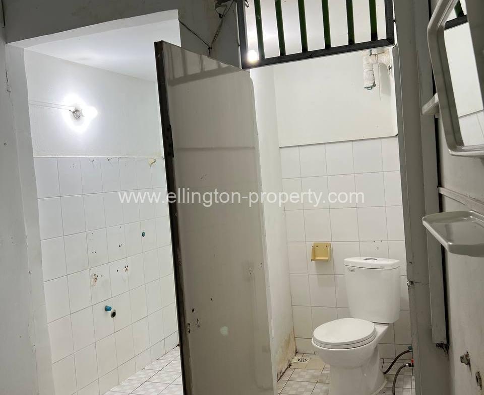 Shophouse For Rent In Daun Penh Area - Ellington Property