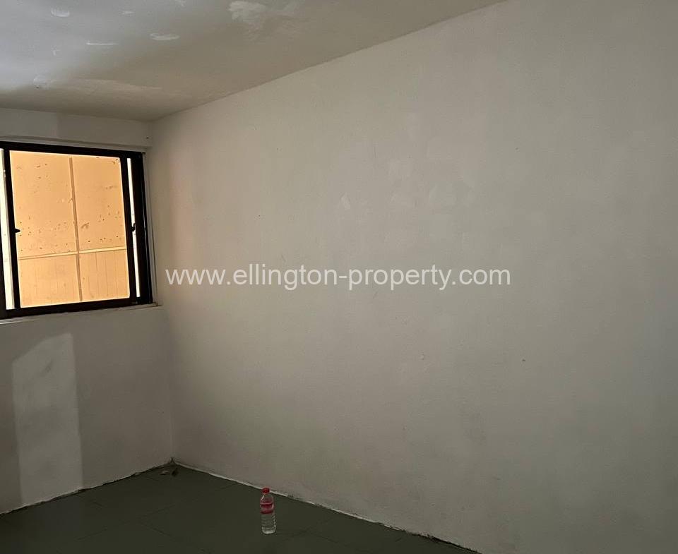 Shophouse For Rent In Daun Penh Area - Ellington Property