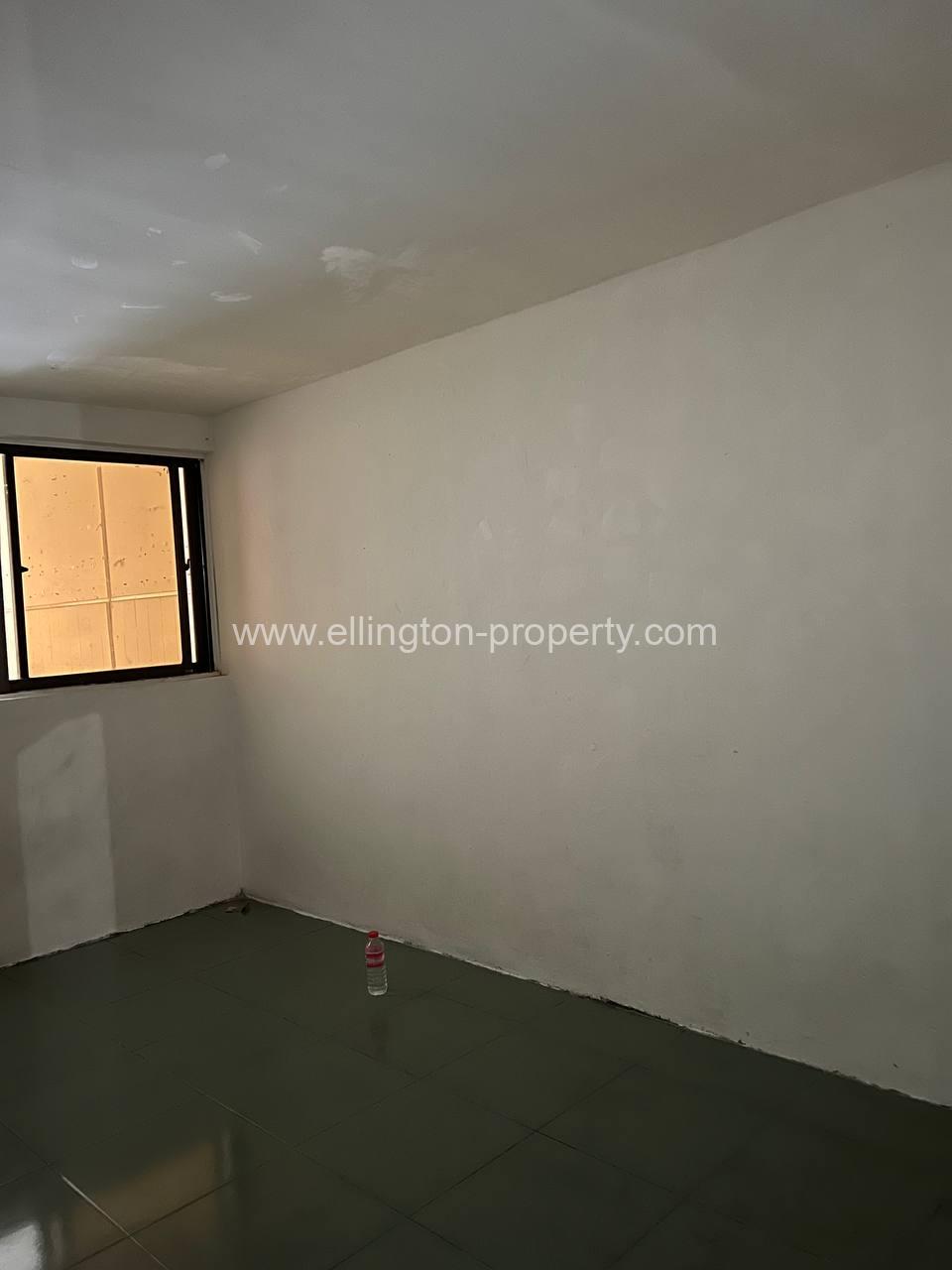 Shophouse For Rent In Daun Penh Area - Ellington Property