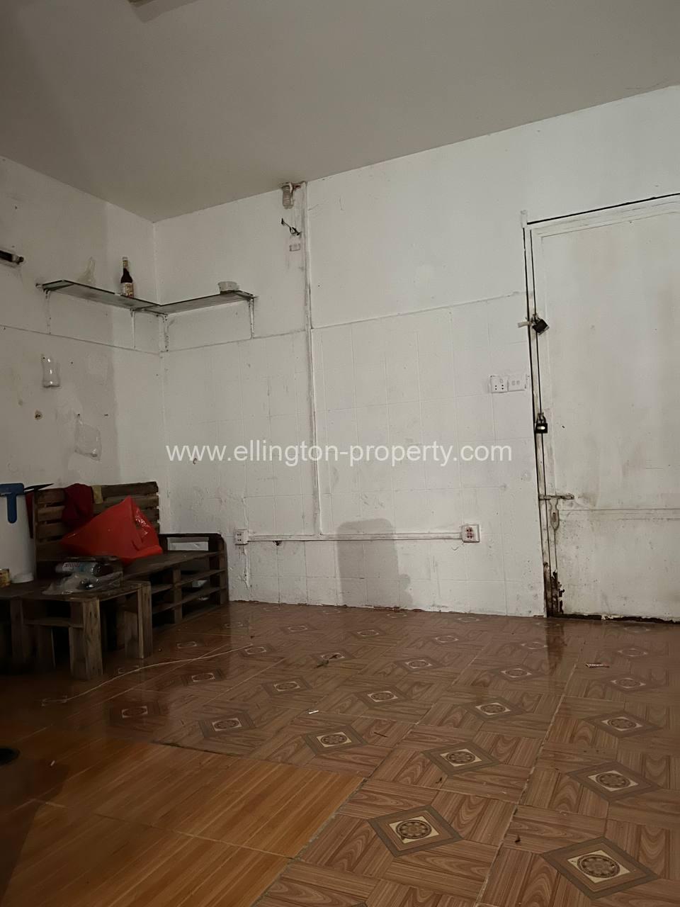 Shophouse For Rent In Daun Penh Area - Ellington Property